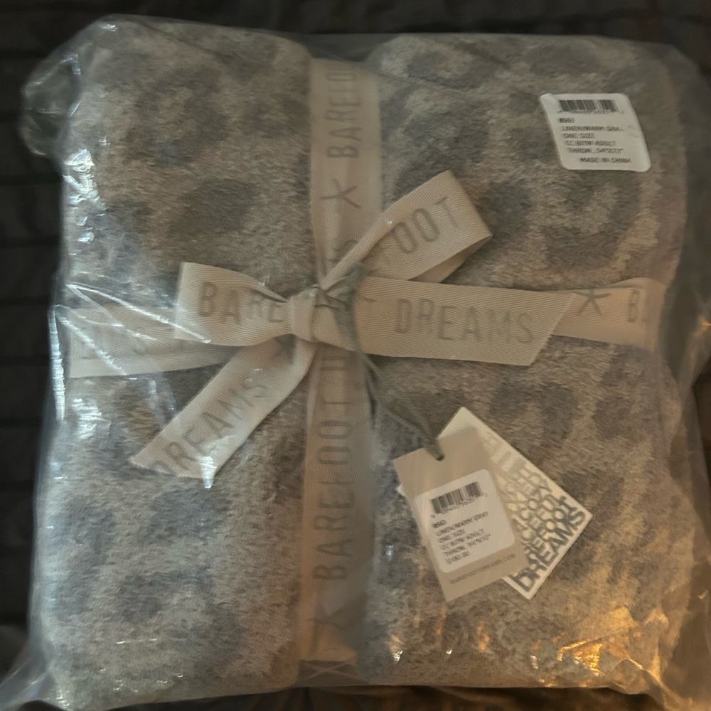 Barefoot Dreams Charcoal Patterned Throw